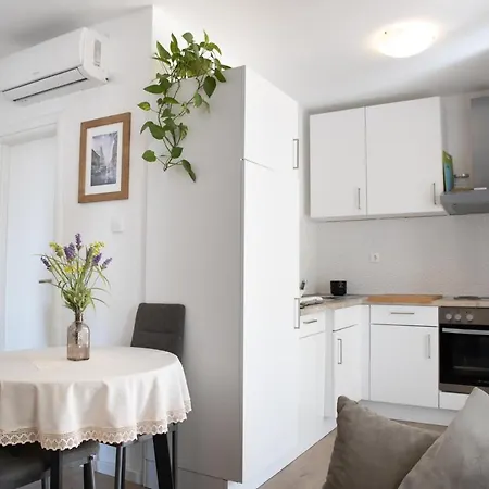 Grepo Apartman Makarska